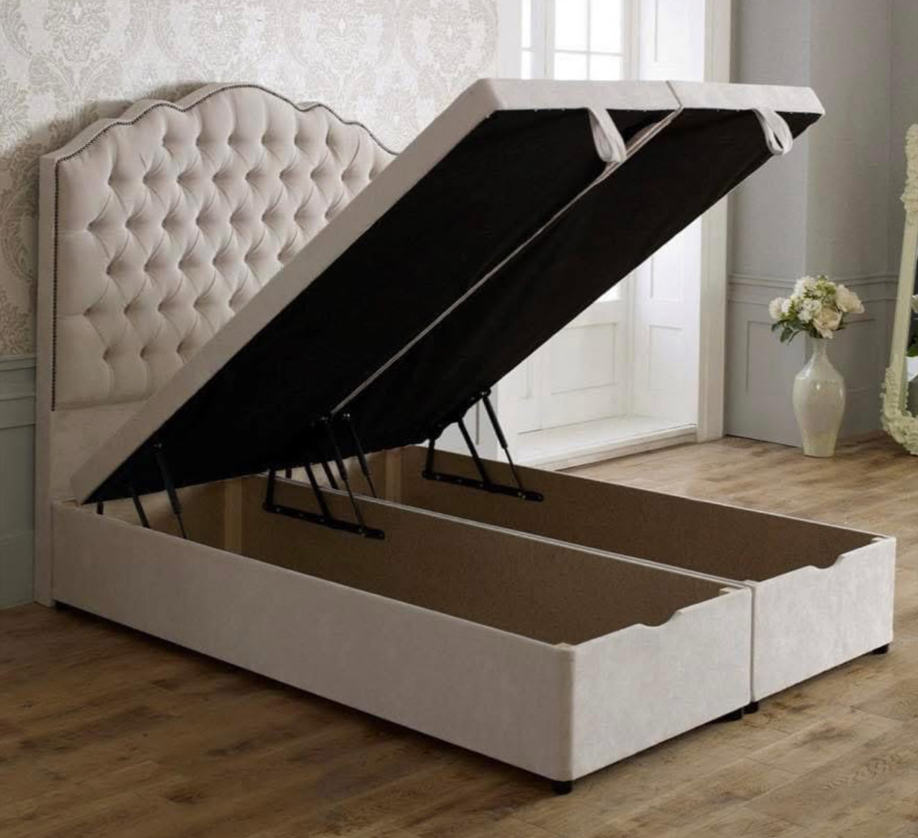 Capri Bed